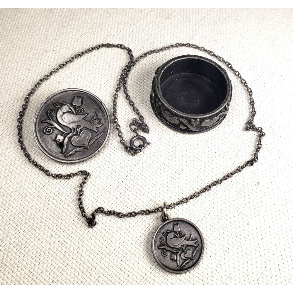 Vintage 1980's Signed Torino Pewter 3 In 1 Necklace Brooch Round Trinket Box - Picture 3 of 16